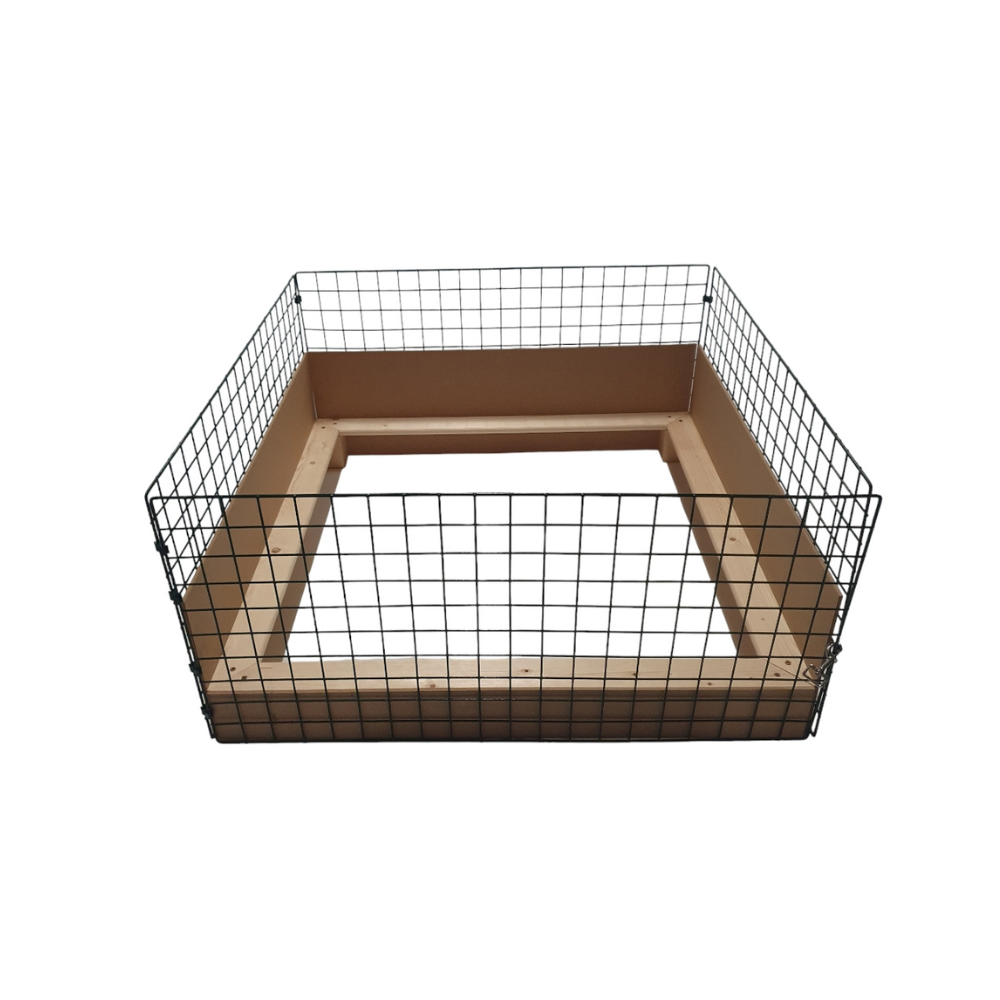 1m x 1m Whelping Box Including Timber Insert.