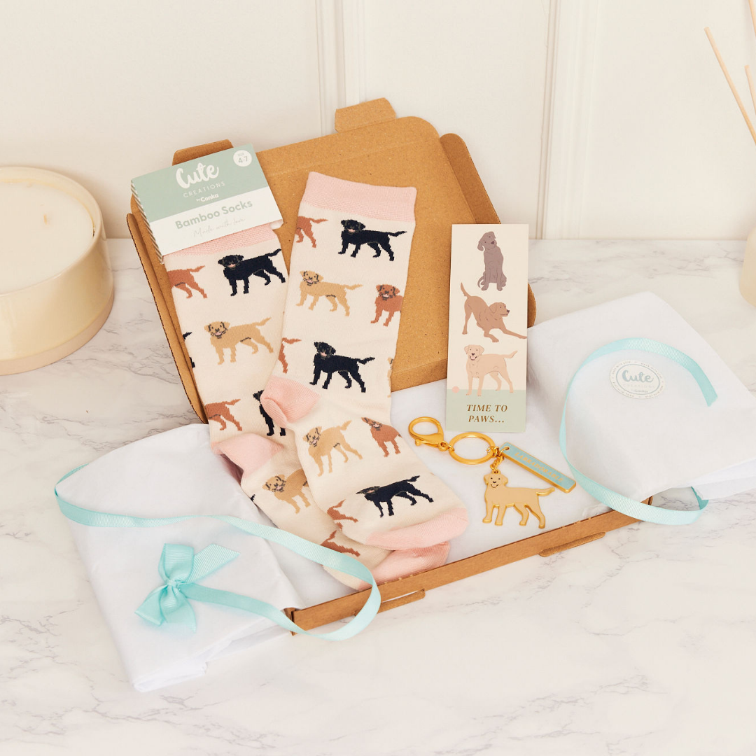 Labrador Bookmark Labrador Toes & Trinkets Gift Set - Socks, Bookmark & Keyring – Conka